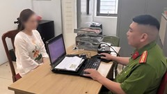 Xử lý người phụ nữ chửi bới, tát tài xế ô tô sau va chạm xe