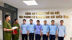 Bắt nhóm buôn lậu vàng ngụy trang trong thiết bị điện tử vào Việt Nam
