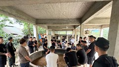 Bắt giữ 19 đối tượng “chọi gà ăn tiền” tại Tuyên Quang