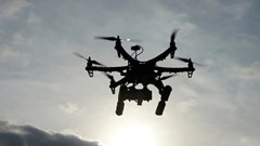 Báo động UAV, diều gần sân bay: 40 chuyến bay bị ảnh hưởng