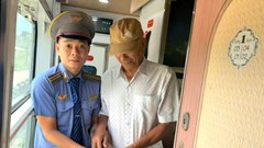 Trả lại hơn 20 triệu đồng cho hành khách để quên trên tàu