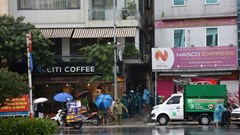 Cháy nhà 4 tầng lúc rạng sáng, 5 người tử vong