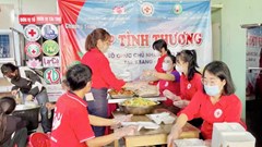 Những suất cơm “nghĩa tình”