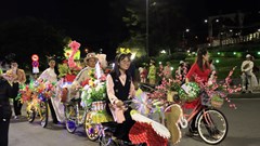 “Hoa và di sản”