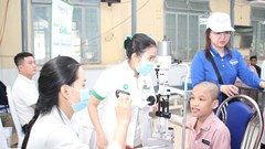 Tiếp sức cho trẻ em nghèo