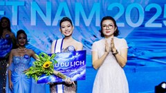 Châu Tố Uyên - tự hào quảng bá du lịch quê hương