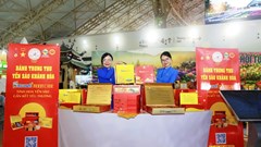 Bánh Trung thu Yến sào - gắn kết yêu thương