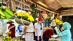 Khánh Hòa: “Phiên chợ quê 0 đồng” ấm lòng đồng bào bị lũ lụt  