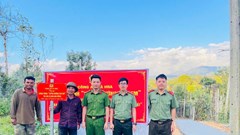 “Tuyến đường cho em” nối nhịp yêu thương ở xã Hra