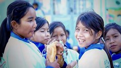 Thầy giáo vùng khó và hành trình nâng đỡ những ước mơ 