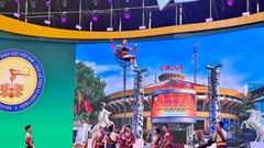 Xiếc Việt khuấy động không khí Hội chợ mùa Thu
