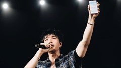 Nhiều nghệ sĩ Việt chung tay ủng hộ đồng bào vùng lũ