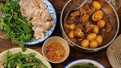 Giữ “lửa” tổ ấm từ bữa cơm nhà