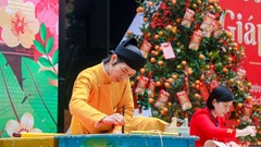 Thầy đồ trẻ nặng lòng với thư pháp chữ quốc ngữ