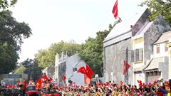 Cùng nhớ về những tháng ngày lịch sử