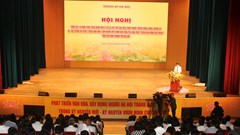 Tổng kết 10 năm thực hiện Nghị quyết 33 về phát triển văn hóa, con người