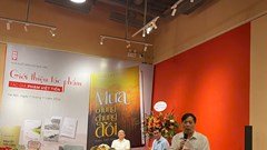 Gửi niềm tin và tình yêu cuộc sống qua từng trang viết