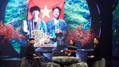 Vạn dặm xuân vui