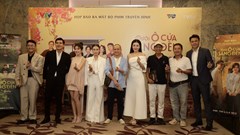 Ngọc Huyền ngại ngùng vì cảnh hôn bất ngờ với Du Ka 