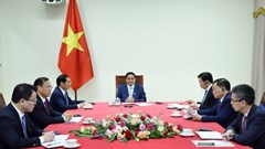  Thủ tướng Phạm Minh Chính điện đàm với Thủ tướng Singapore Lawrence Wong 