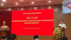 Nâng cao năng lực đội ngũ báo cáo viên, cộng tác viên dư luận xã hội và cán bộ làm công tác tuyên giáo 