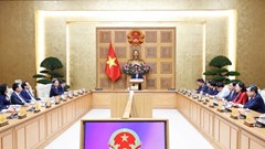 Thủ tướng Phạm Minh Chính giao nhiệm vụ cho ba Phó Thủ tướng và hai Bộ trưởng