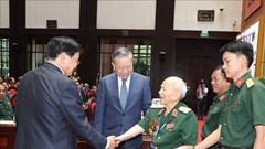  Tổng Bí thư, Chủ tịch nước Lào gặp gỡ cựu quân tình nguyện, chuyên gia, lưu học sinh Việt Nam tại Lào