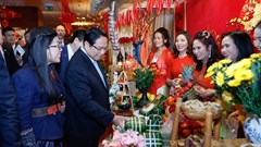 Thủ tướng và phu nhân dự chương trình "Xuân Quê hương Ất Tỵ 2025"