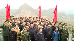 Lễ thượng cờ tại Cột cờ Quốc gia Lũng Cú 