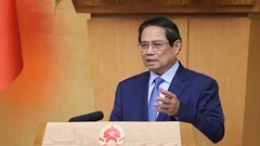 Tiếp tục đẩy mạnh phân cấp, phân quyền; phân định thẩm quyền trong các ngành, lĩnh vực