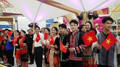 Hướng dẫn tặng quà 100.000 đồng cho người dân 