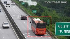 Phó Thủ tướng Thường trực Chính phủ yêu cầu rà soát, đánh giá kỹ quy định về khoảng cách an toàn trên cao tốc