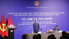 Tổng Bí thư, Chủ tịch nước Tô Lâm gặp gỡ cán bộ, nhân viên Đại sứ quán và cộng đồng người Việt Nam tại Liên bang Nga