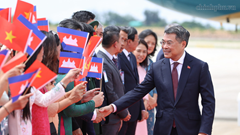 Thủ tướng Lê Minh Hưng tới Phnom Penh, bắt đầu chuyến thăm chính thức Campuchia