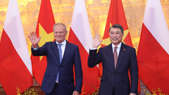 Thủ tướng Lê Minh Hưng chủ trì lễ đón chính thức Thủ tướng Ba Lan