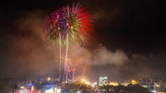 Biển trời giao hòa, tinh hoa ngời sáng