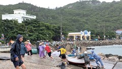 Gia Lai kêu gọi tàu cá vào bờ tránh trú bão Kalmaegi