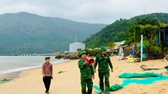 Bộ đội Biên phòng Vũng Rô tuyên truyền, vận động nhân dân phòng tránh bão số 15