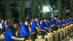 Tuổi trẻ Gia Lai thắp nến tri ân các Anh hùng liệt sĩ