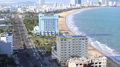 Khách sạn “án ngữ” trước biển Quy Nhơn, sau tháo dỡ sẽ thành công viên