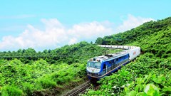 Điều chỉnh giá vé tàu hè 2026, triển khai AI săn vé rẻ đến 35%