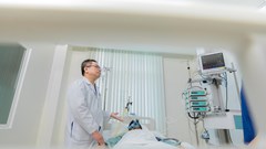 Cuộc chiến sinh tử: Hai lần cứu sống nữ bệnh nhân nước ngoài ngay trên bàn can thiệp tại Vinmec Đà Nẵng