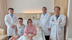 Vinmec Đà Nẵng mổ cấp cứu loại bỏ khối u buồng trứng khổng lồ cho bệnh nhân suy thận