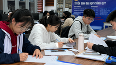Nguyện vọng vào đại học tăng mạnh, vì sao các trường vẫn lo “ảo“?