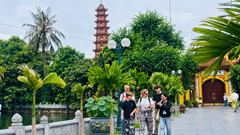 Kiểm soát lời thuyết minh, giữ hình ảnh điểm đến