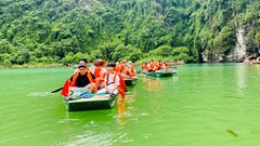 Cuộc đua mới của ngành du lịch: Làm sao để được cả du khách lẫn AI lựa chọn