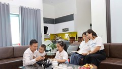 Chuyện nhà, chuyện làng