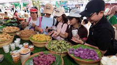 Đường chạy mở lối về chợ quê