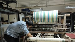 Những người “giữ sử bằng tay”