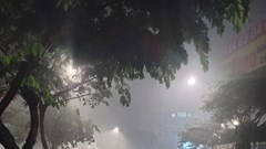 Cuộc sống người dân đảo lộn, giao thông tê liệt